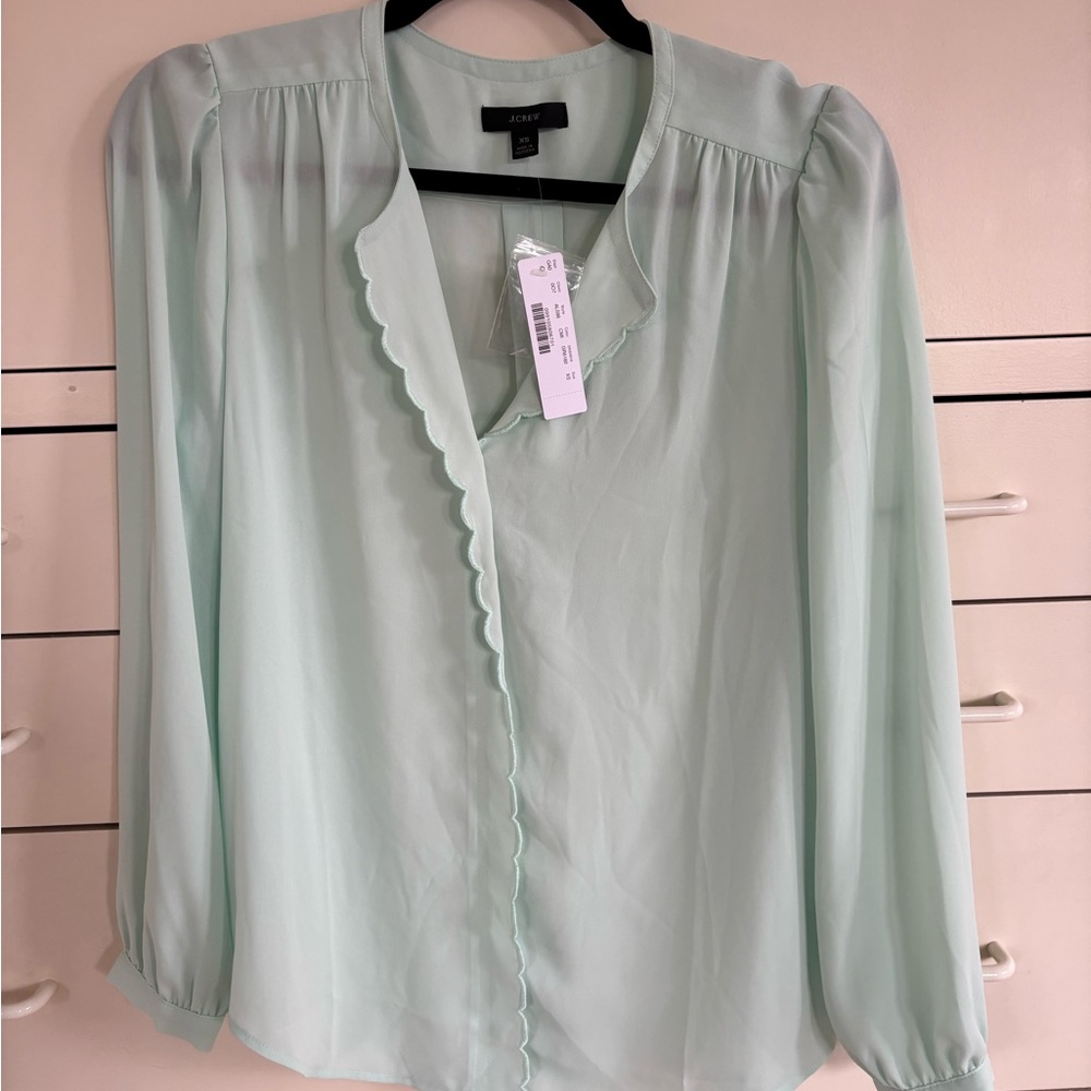 JCrew Long Sleeve Drapey Scalloped Top in Classic Mint